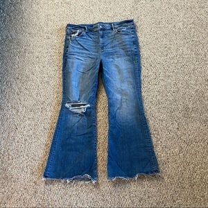 American Eagle Women’s Sz 16 Short Stretch Super High Rise Flare Jeans